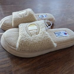Champion Sherpa Slides Size 8 Cream Slippers