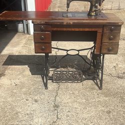 Ornate Antique Franklin Treadle Sewing Machine c. 1917 with Foldaway Cabinet