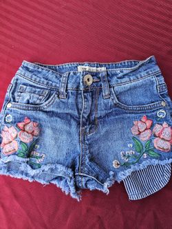 Guess SHORTS SIZE 8 KIDS