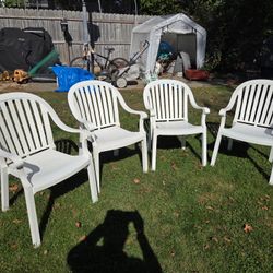 OUTDOOR WHITE HEAVY PLASTIC CHAIRS SET OF 4 