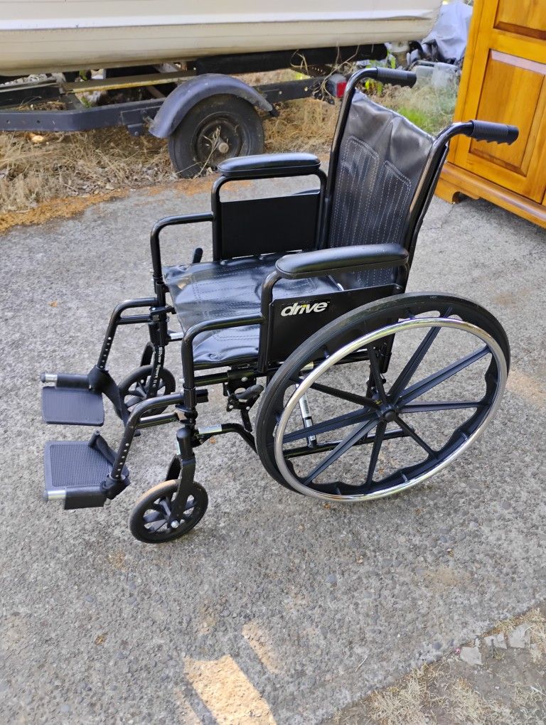 Medium Wheel Chair ( 250 Pound Capacity)