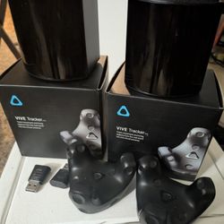 2 Vive 2.0 Base stations And 2 Vive 3.0 Trackers