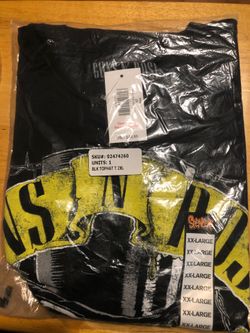 Guns and roses black tee shirt