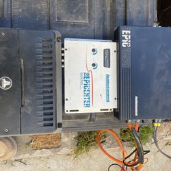 Amplifiers For Subwoofer Audio Control  1500 Watts Mono Class d 200$  Amplifier For Door speakers JLAUDIO RD400/4 Class D 300OBO$epicenterAC150OBO$ 