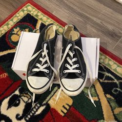 Women’s Size 3 Black Low Top Converse Sneakers