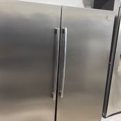 Frigidaire Professional 32” Freezer 32” Refrigerator