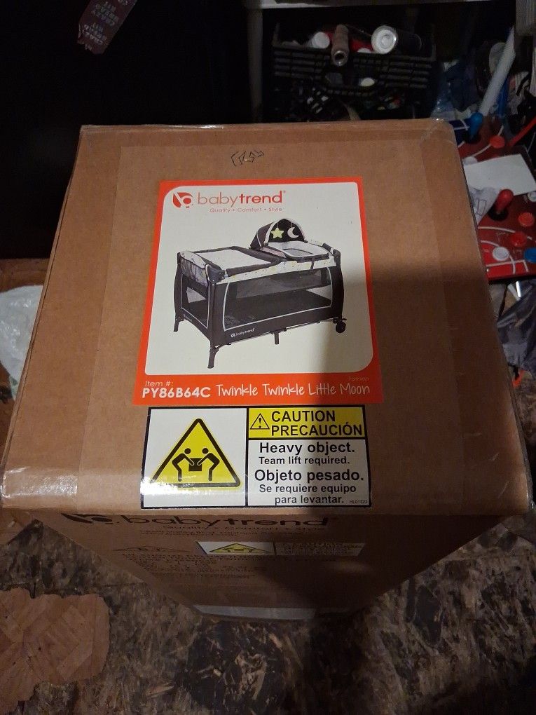 Lil Snooze Deluxe II Nursery Center