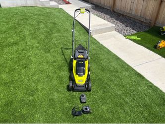 RYOBI ONE+ 18V Lawn Care Bundle – Mower, String Trimmer & Battery/Charger