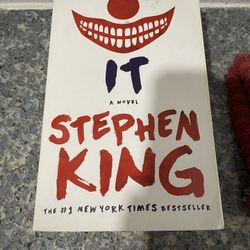 It : A Novel by Stephen King (2016, Trade Paperback)