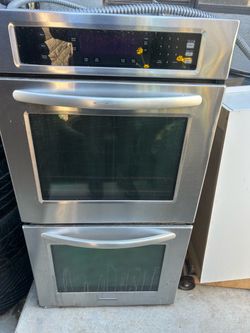 Built in oven