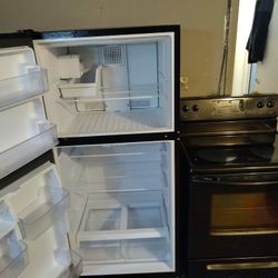 Estufa Y Refrigerador Excelente Condiciones