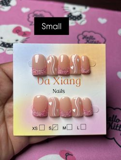 Nails S