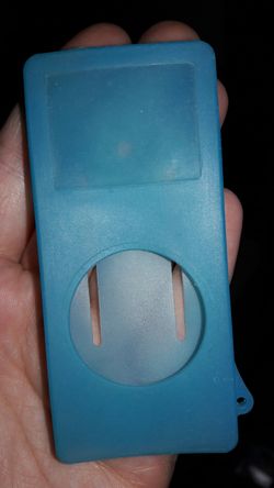 (Like New) 1st Generation iPod Nano Case