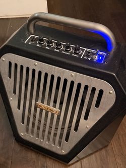 Four Force EM-1 Lightweight, 5-watt solid-state guitar combo amplifier