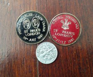 Vintage Rare 1981 Royal Wedding Pins Princess Diana