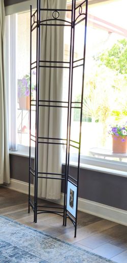 Rod iron frame (picture frame)