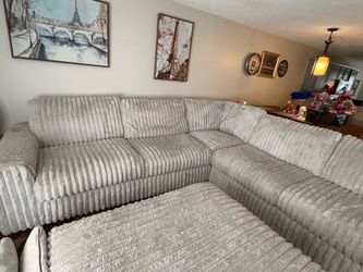 Sectional sofa with center piece (4 piece set)