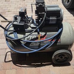 20gallon 5hp Air Compressor W/ Hose