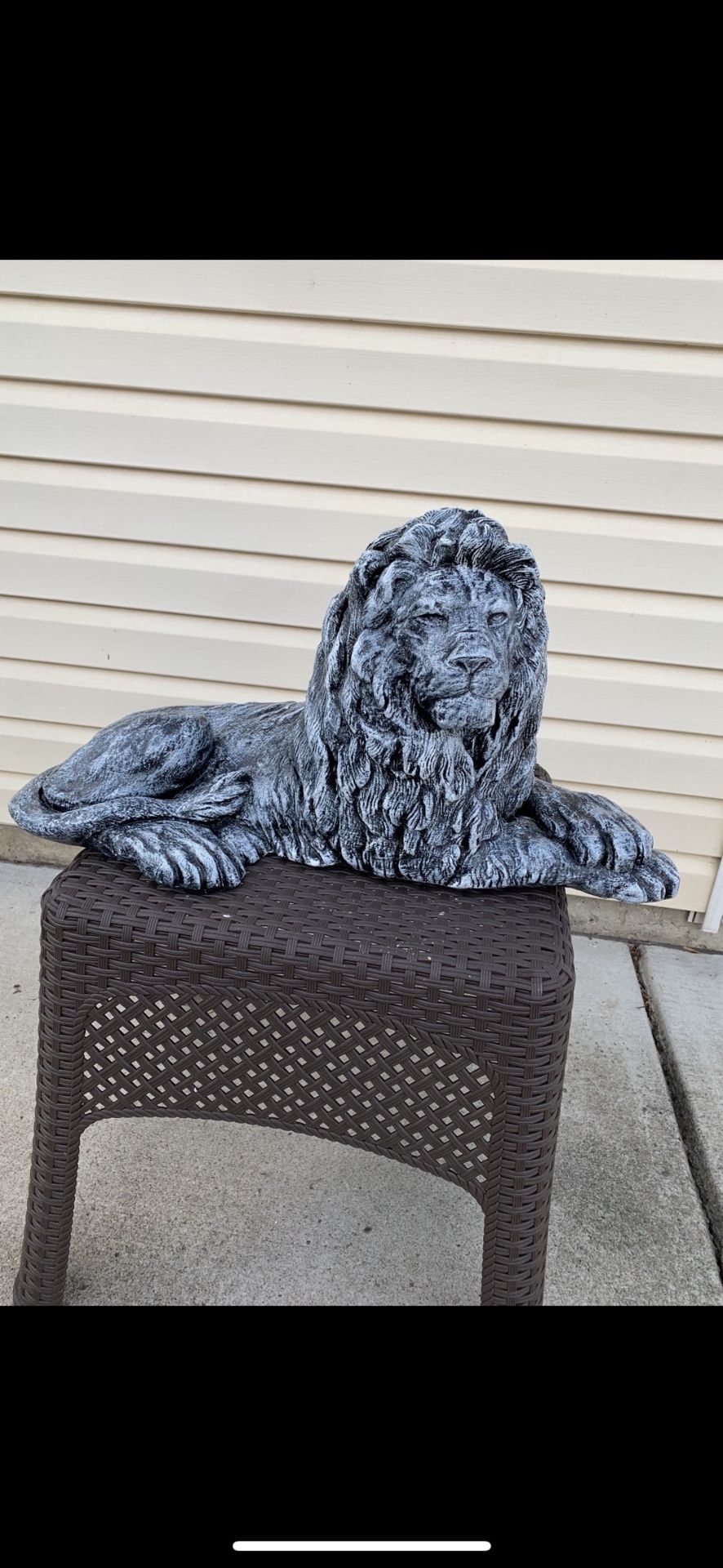 Lion Statue Choice Of Two Colors Sold Separately