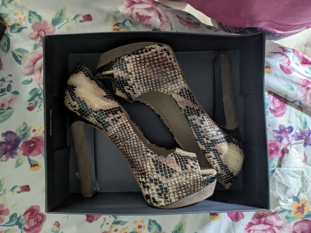 Assorted Shoes!! Get Them Before They're Gone!!