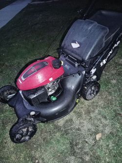 Honda HRN 216 lawn mower