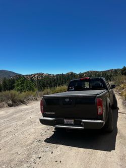 Truck bed cover
