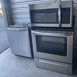 Stove Glass Top Electric  Microwave And Dishwasher  