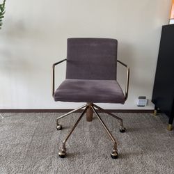 ✨ Modern Gray Velvet Swivel Desk Chair – Gold Accents – Soft Cushion – $40 ✨