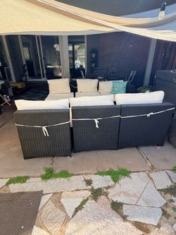 Modern 7-Piece Modular Wicker Outdoor Patio Sectional Set