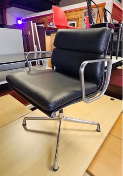 Eames Office Soft Pad Chair