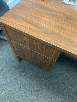 Oak Finish U-shaped Executive Desk Credenza & Hutch