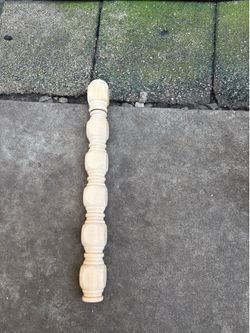 Nib Set of 8 wooden balusters