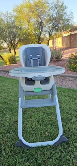 HIGH CHAIR