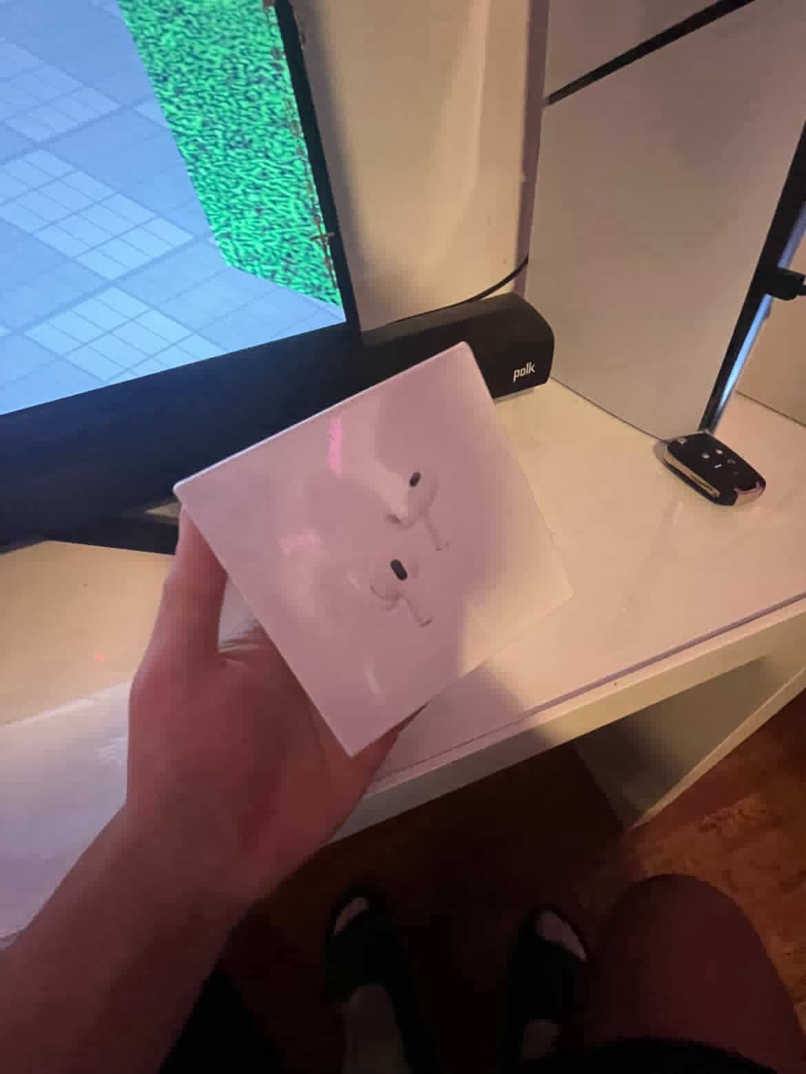 AirPods