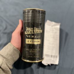 Jean Paul Gutierre “Le Male” Le parfum
