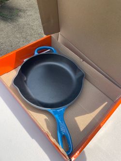 NEW Le Creuset Signature Enameled Cast Iron Frying Pan Skillet 9in, Marseille