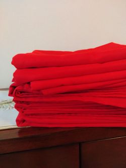 Set of 10 Red Tablecloths 60 x 126 inch
Polyester