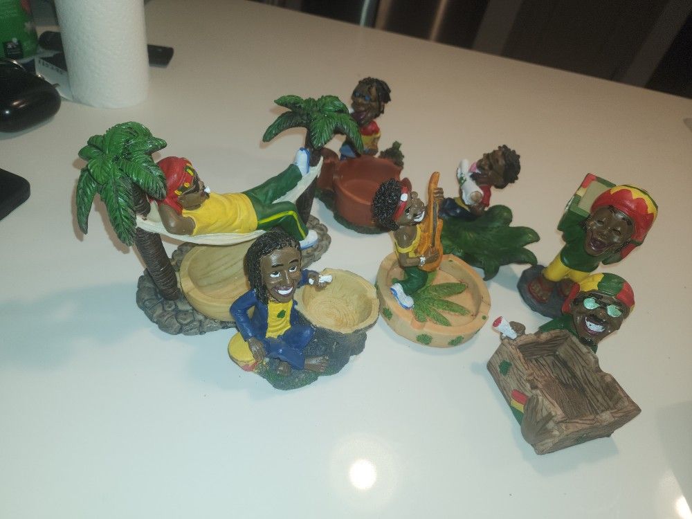 Jamaican Weed AshTrays