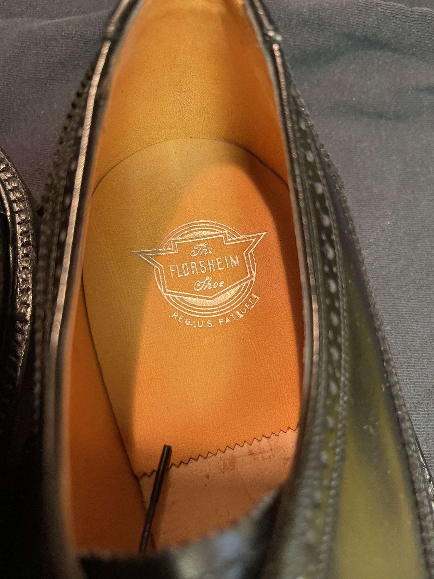 Vintage Florsheim shoes model 20686 varsity black wing tip leather 
