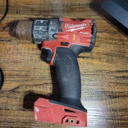 M18 MILWAUKEE FUEL DRILL