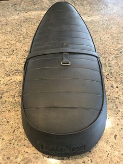 Triumph Bonneville Motorcycle Seat (2005)