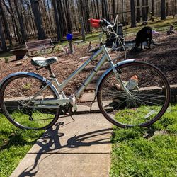 700x35 Huffy Bicycle