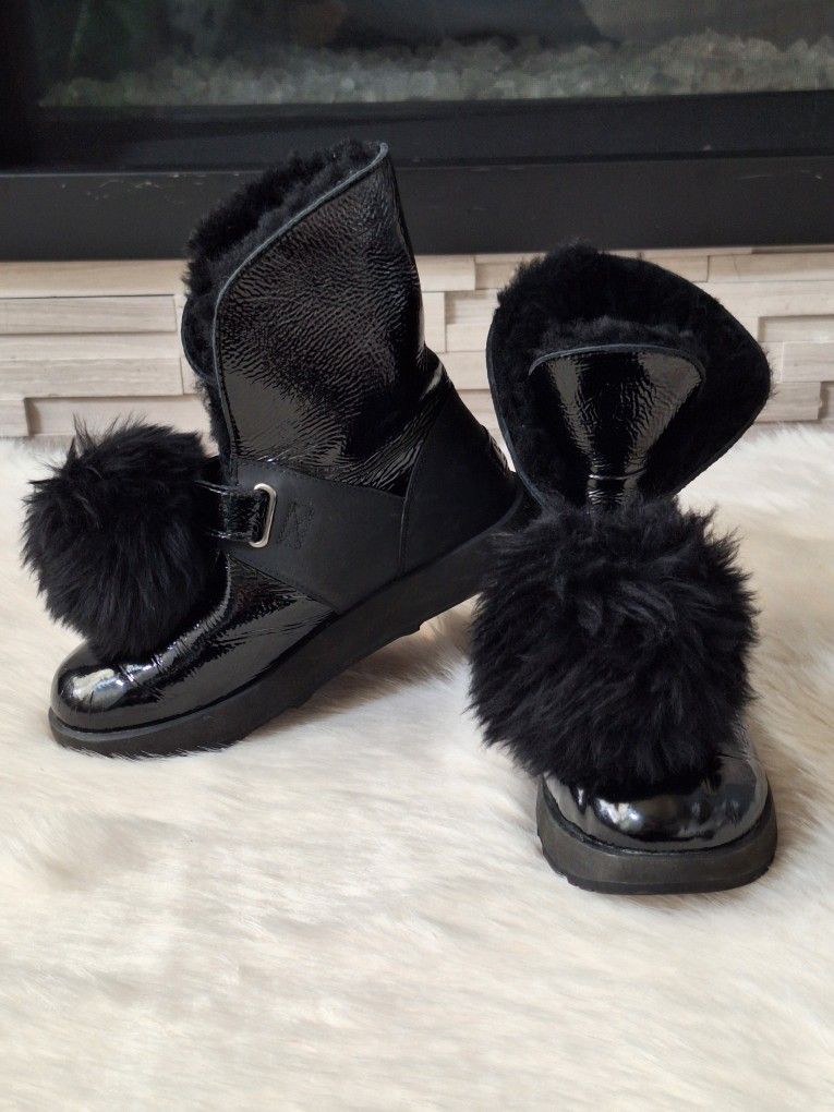 UGG Black Isley Patent Leather Boots Size 7.5. SN 1100056