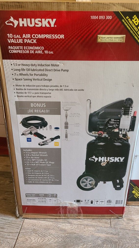 Husky 10 Gallon Air Compressor With Extra Tools