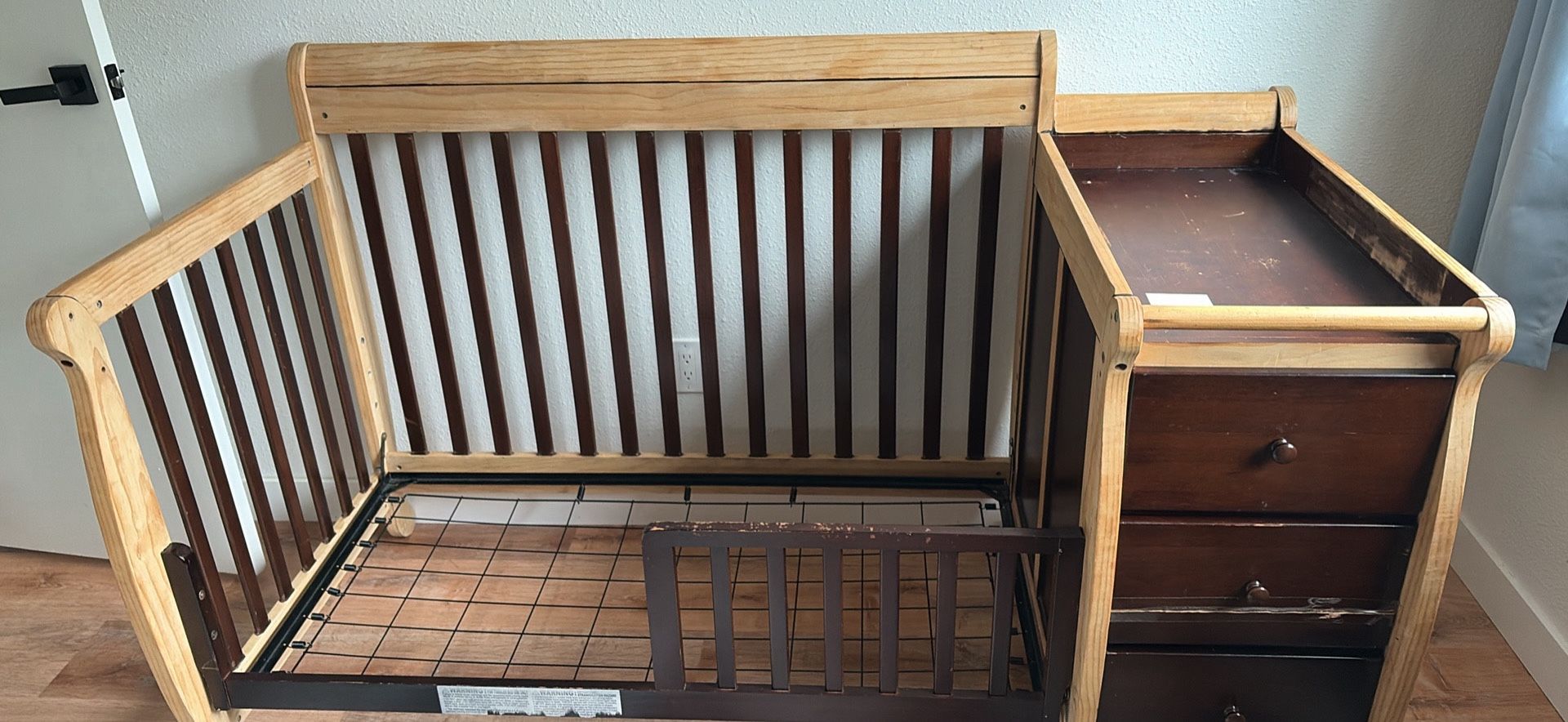 Free Convertible Crib With Changing Station, Draws And Shelf for Sale ...