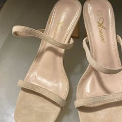Nude Heels Size 7