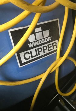Winsor clipper floor cleaner machine