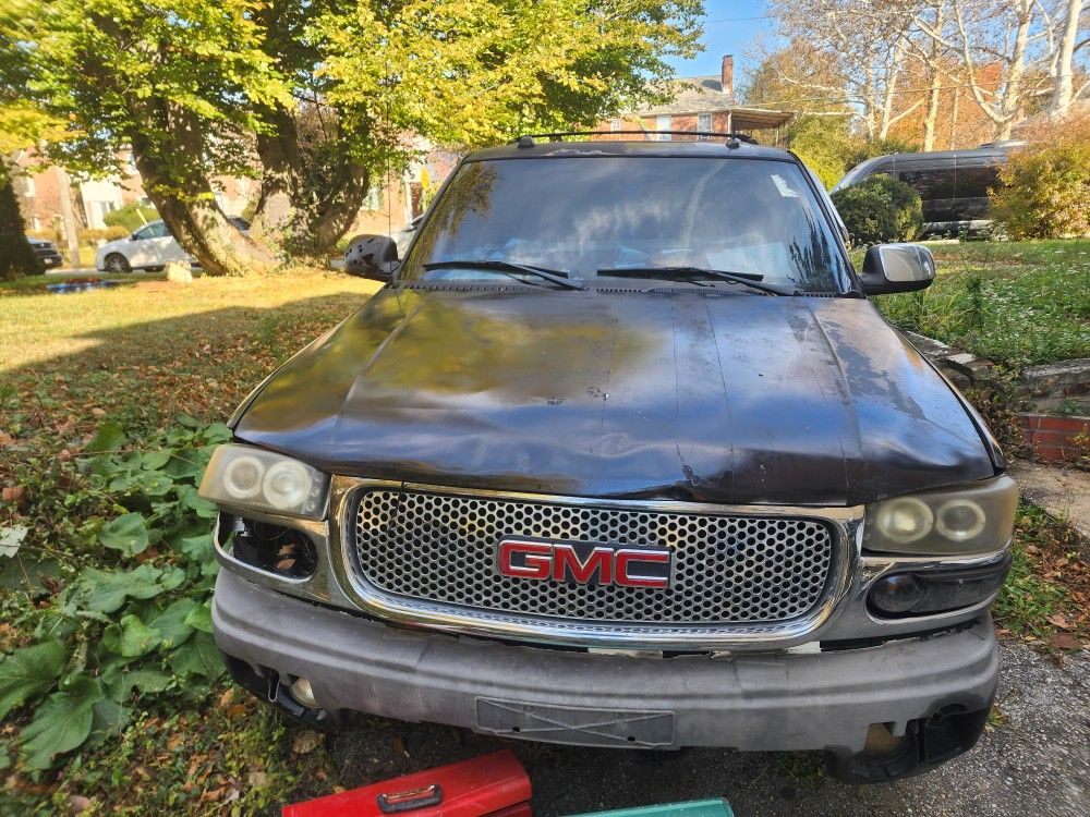 2004 GMC Yukon XL