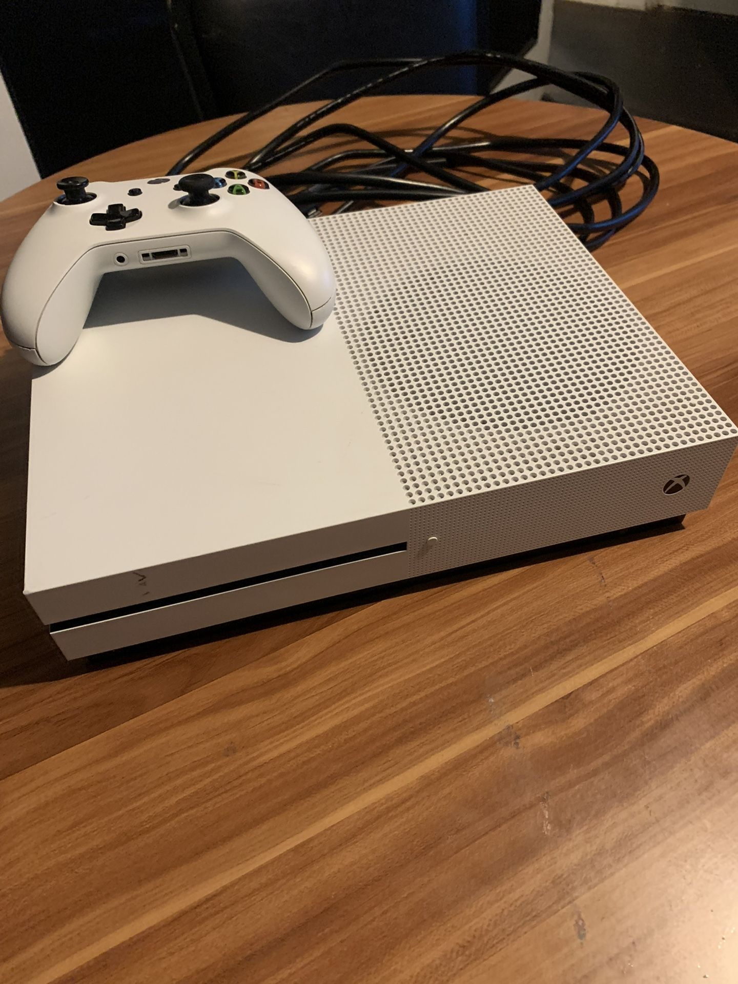 Xbox One S