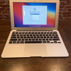 MacBook Air - 11 Inch - 2015